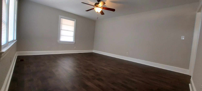 1105 Cedar Ln - Photo 5 of 18