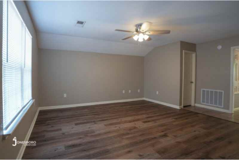 1613 Latourette Ln - Photo 3 of 16