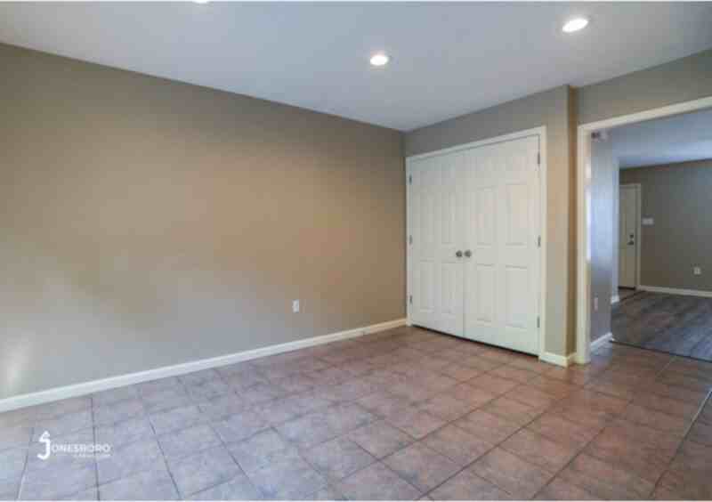1613 Latourette Ln - Photo 4 of 16