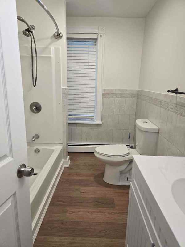 78 Potters Ave - Photo 3 of 11