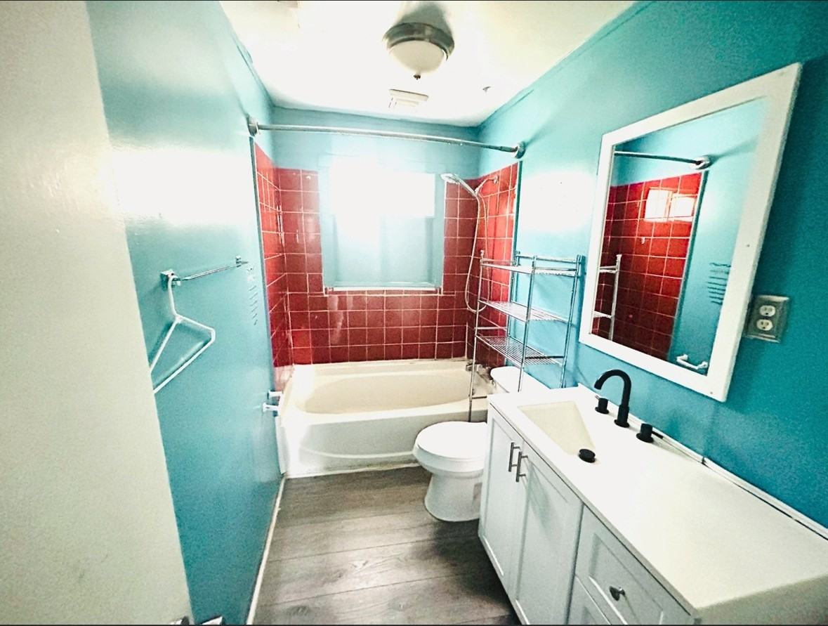 1010 Porter St #NA - Photo 3 of 9