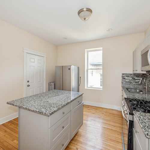 7551 S South Shore Dr #3 - Photo 4 of 15