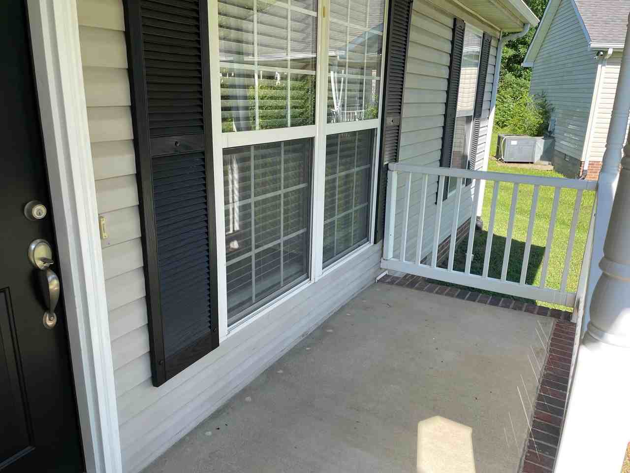 2733 Calais Ct - Photo 3 of 5