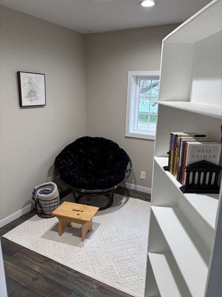 17 Meridian Rd #NA - Photo 6 of 12