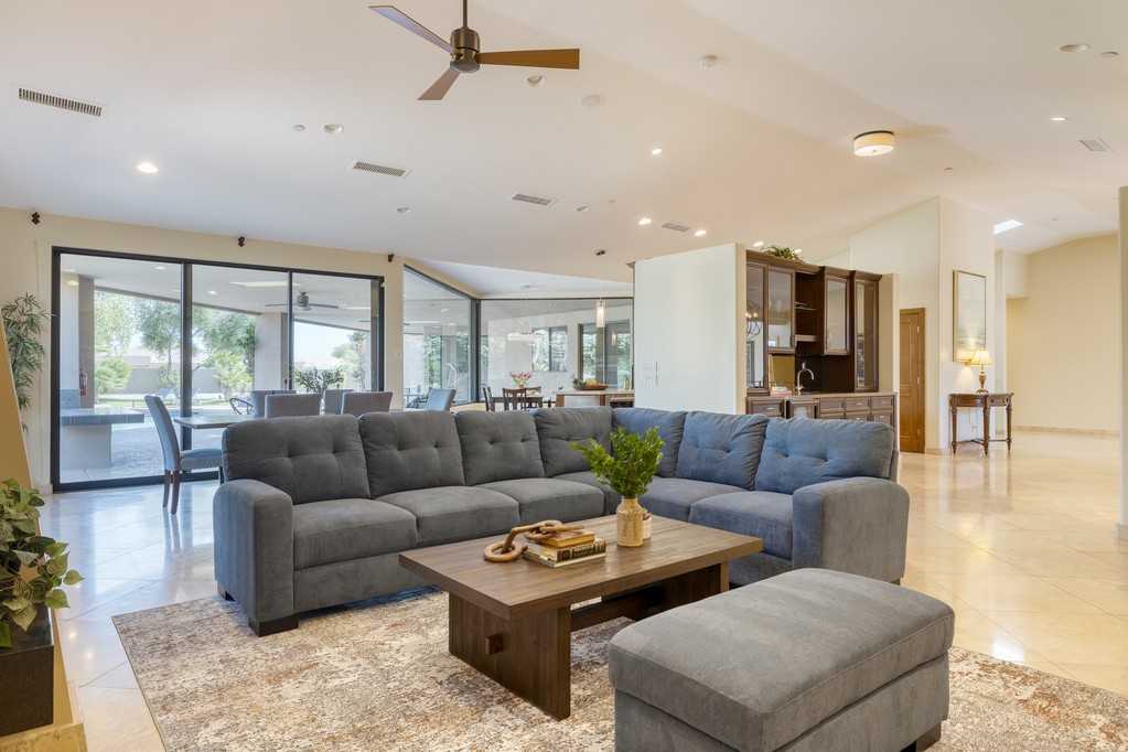 10775 E Sunnyside Dr #NA - Photo 5 of 50