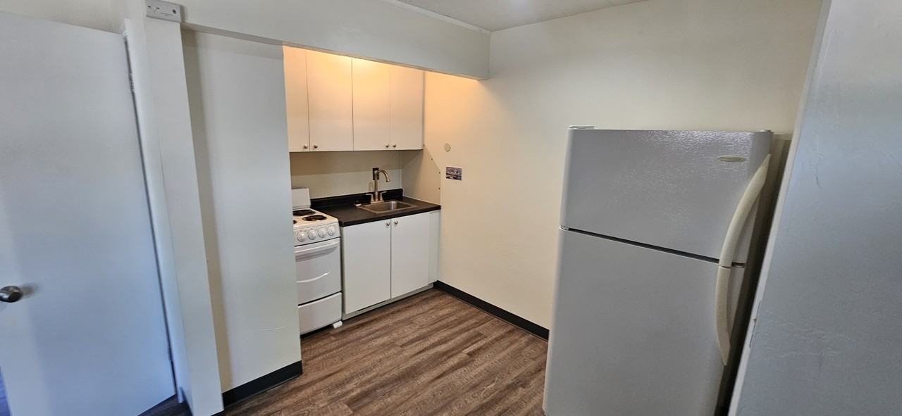 1105 W Kamps Ave - Photo 4 of 13
