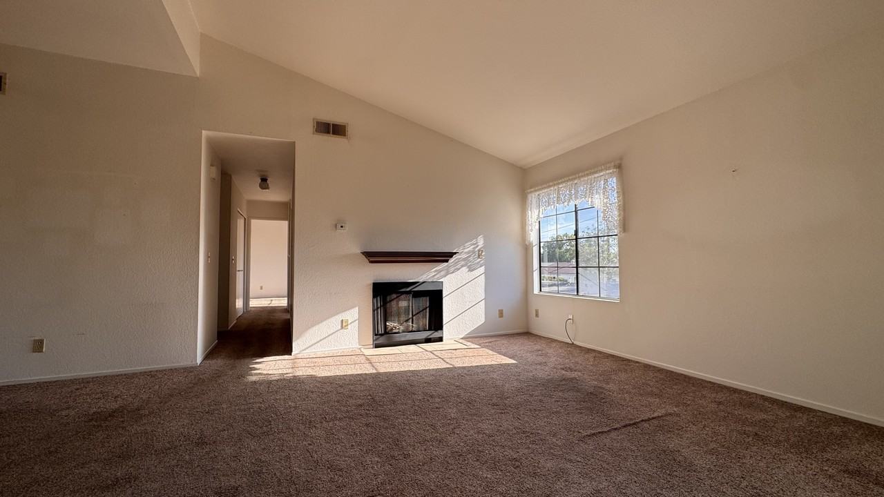 3547 W Greentree Cir #F - Photo 3 of 9