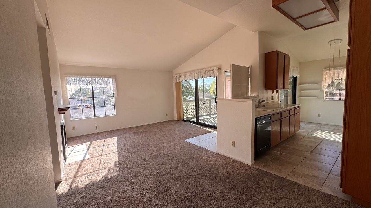 3547 W Greentree Cir #F - Photo 5 of 9