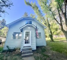 featured image of 419 E Ash St
