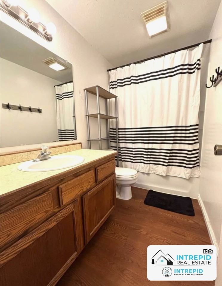 171 Hokanson Ave #6 - Photo 5 of 6