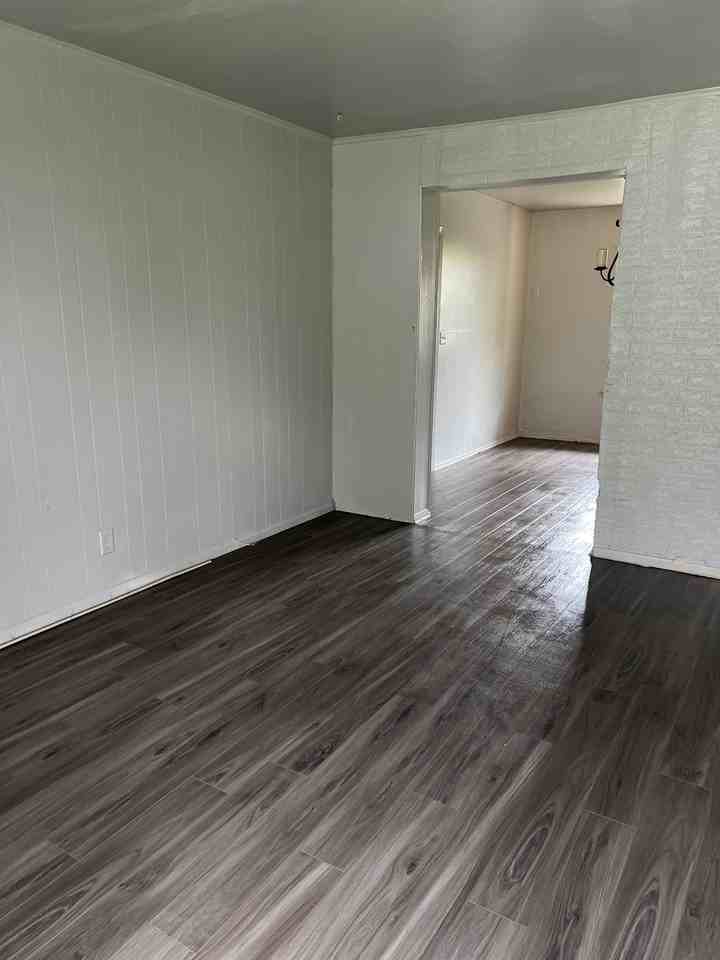 7614 Glen Hurst #NA - Photo 4 of 12