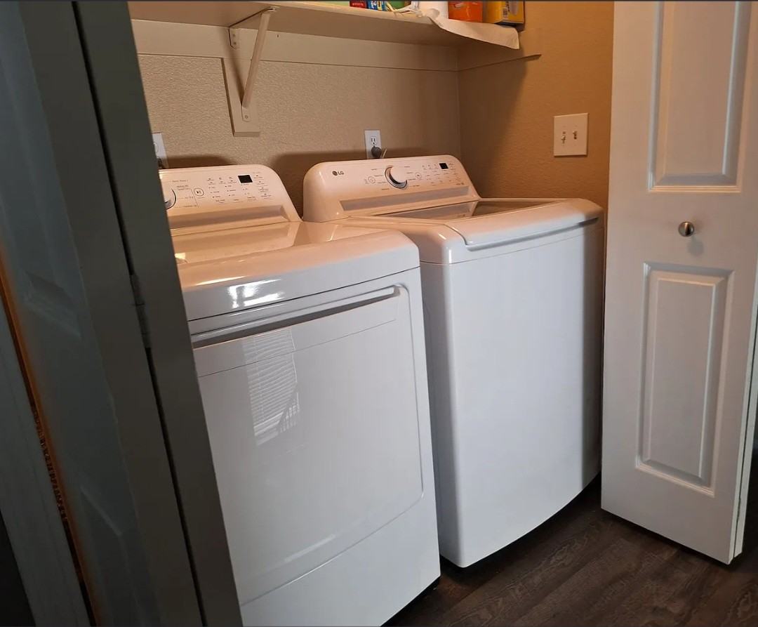 533 Meadbury Dr #NA - Photo 5 of 19