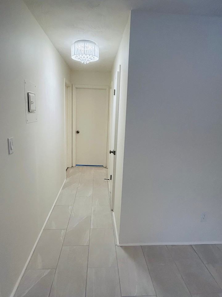 401 Howe Ave #B - Photo 5 of 14