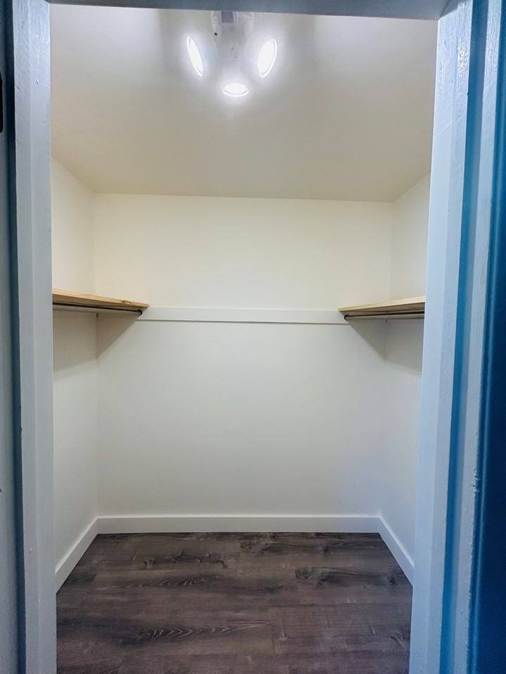 401 Howe Ave #B - Photo 7 of 14