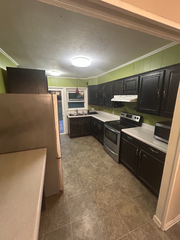 2121 W Wedington Dr - Photo 5 of 15