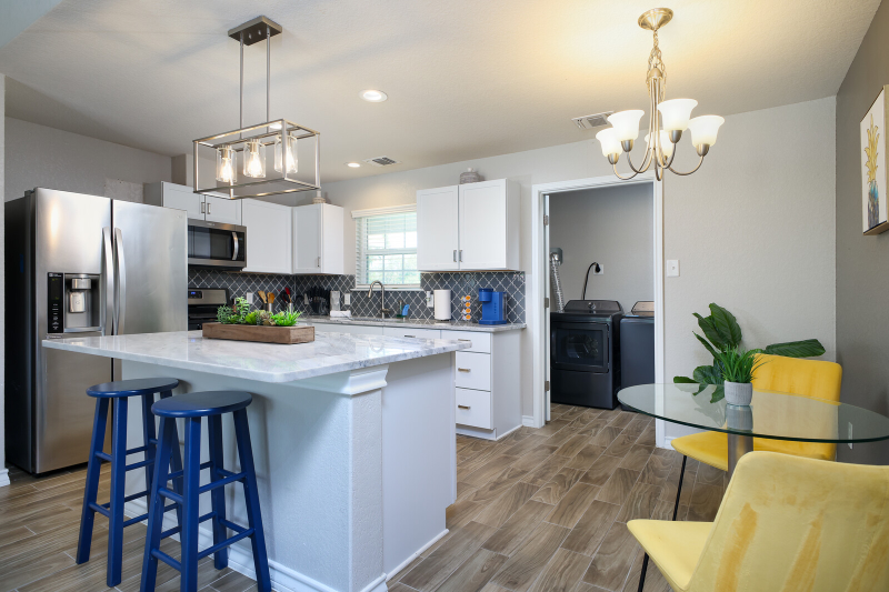 350 Rasa Dr - Photo 5 of 20