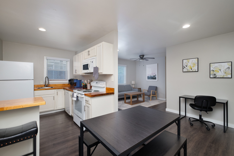 118 Delaware St #4 - Photo 5 of 20