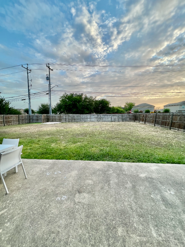 550 Westoak - Photo 7 of 19