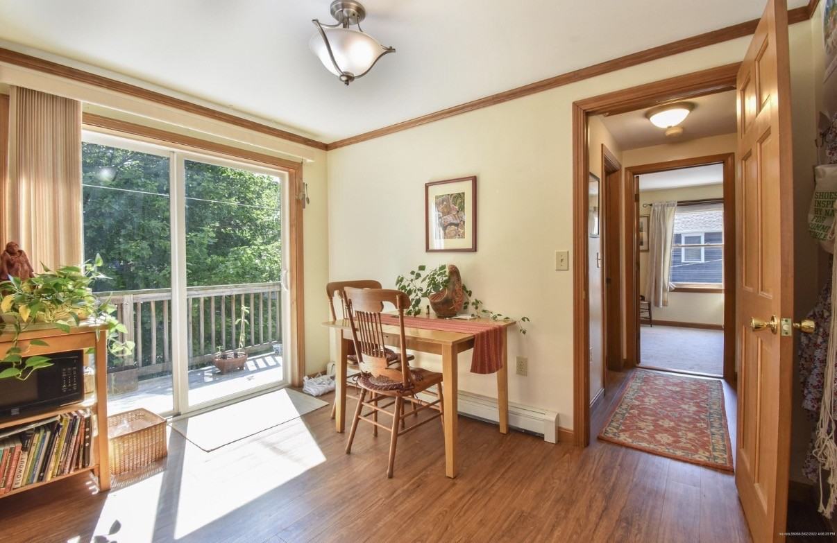 667 Middle St #2 - Photo 3 of 11