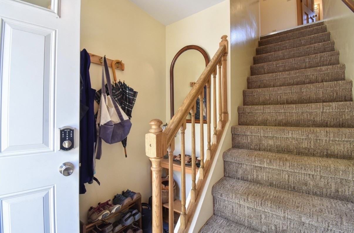 667 Middle St #2 - Photo 7 of 11