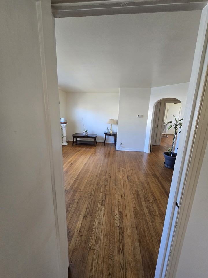 813 38th St #NA - Photo 3 of 12