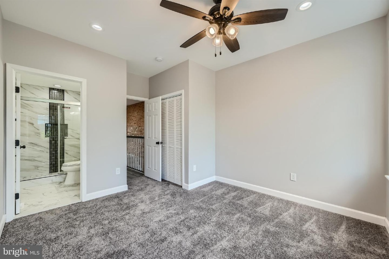 616 N Streeper St - Photo 5 of 14