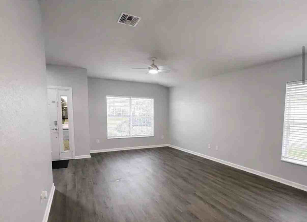 5651 Swplace - Photo 2 of 17