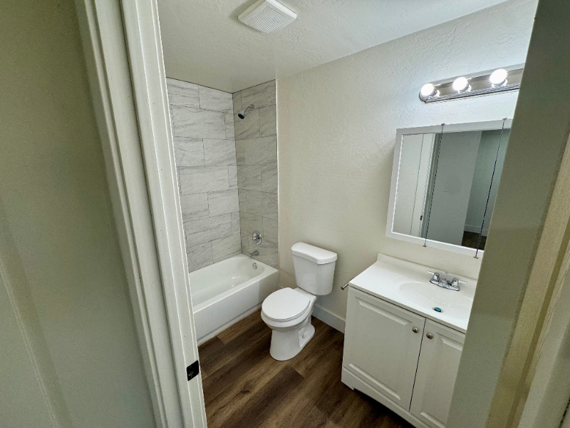 1134 E Brown St #1 - Photo 5 of 17