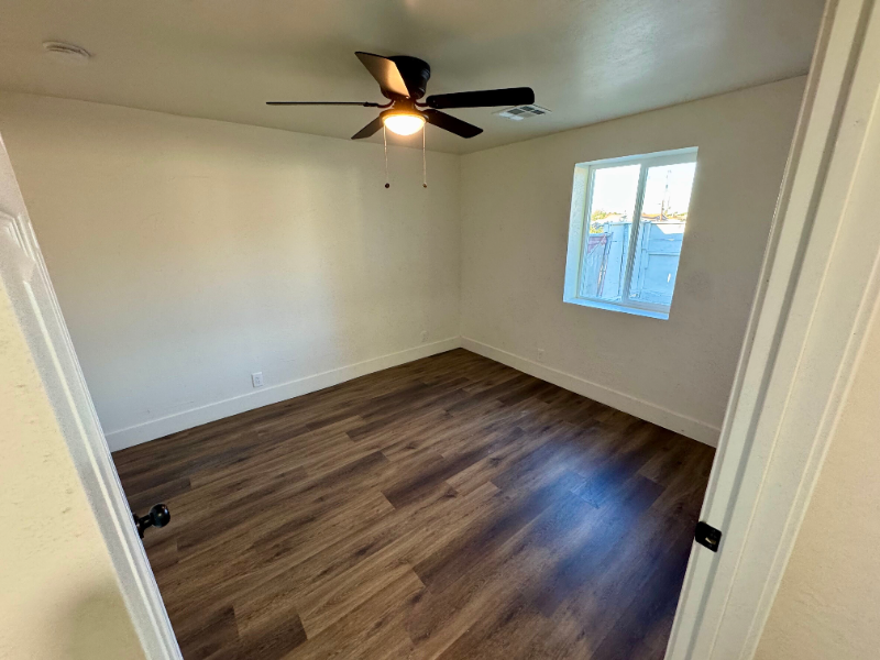 1134 E Brown St #1 - Photo 6 of 17