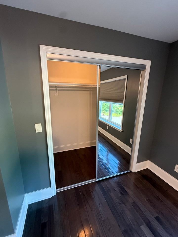 2452 Albany St - Photo 6 of 10