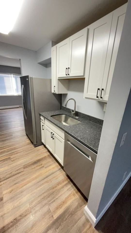 3419 Bexvie Ave - Photo 3 of 11