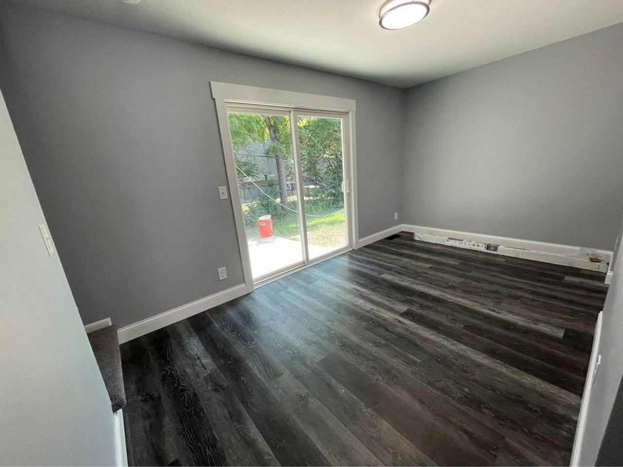 3419 Bexvie Ave - Photo 4 of 11