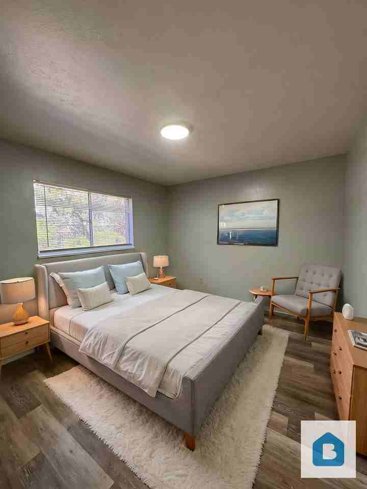 Parklane Apartments - Photo 4 of 36