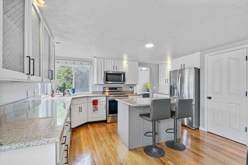 3470 W Maynard Ct - Photo 5 of 24