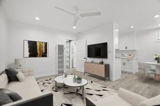415 Loma Dr #L3 - Photo 1 of 1