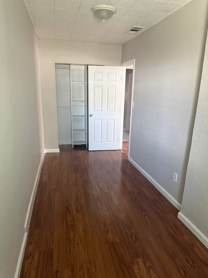 1235 N St - Photo 5 of 14