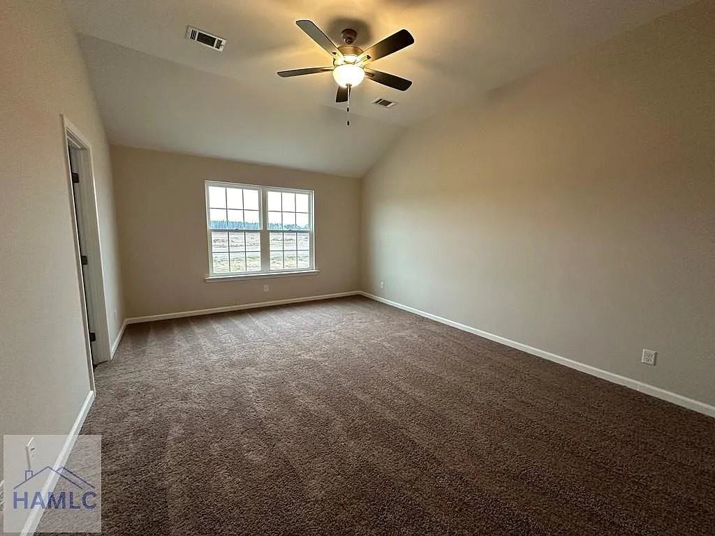 195 Deerfield Dr Ne - Photo 4 of 9