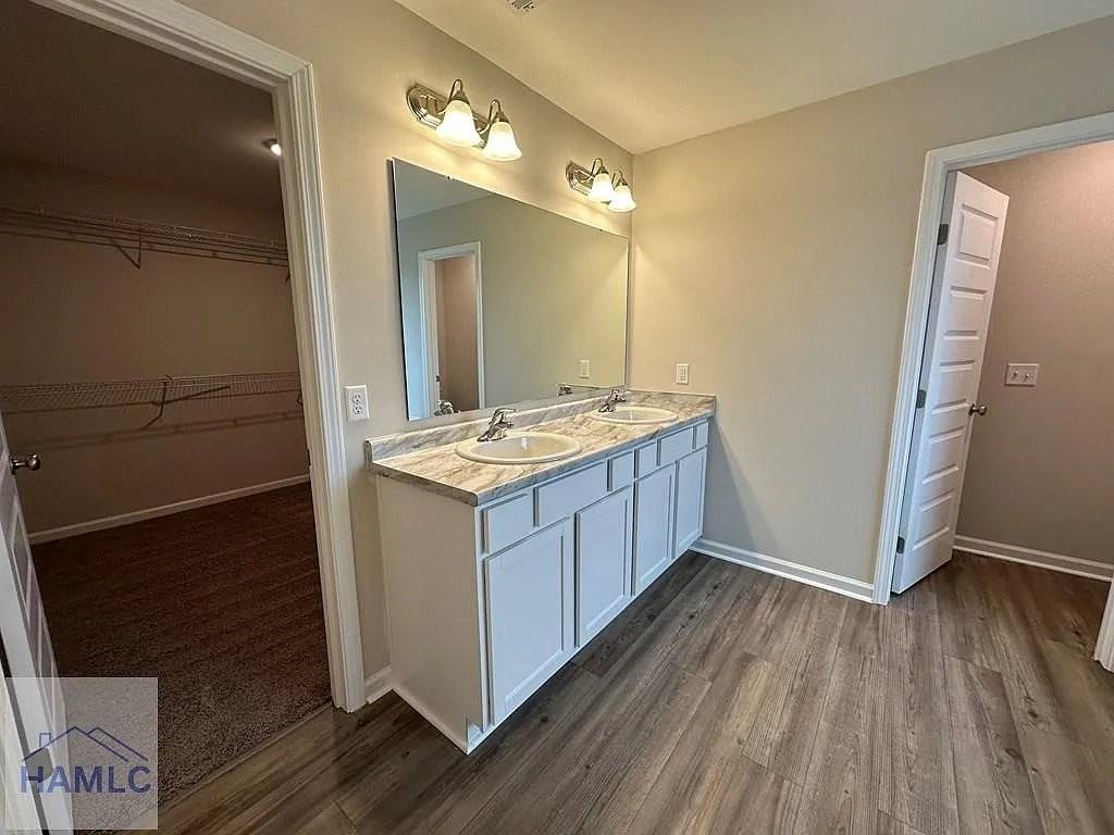 195 Deerfield Dr Ne - Photo 5 of 9