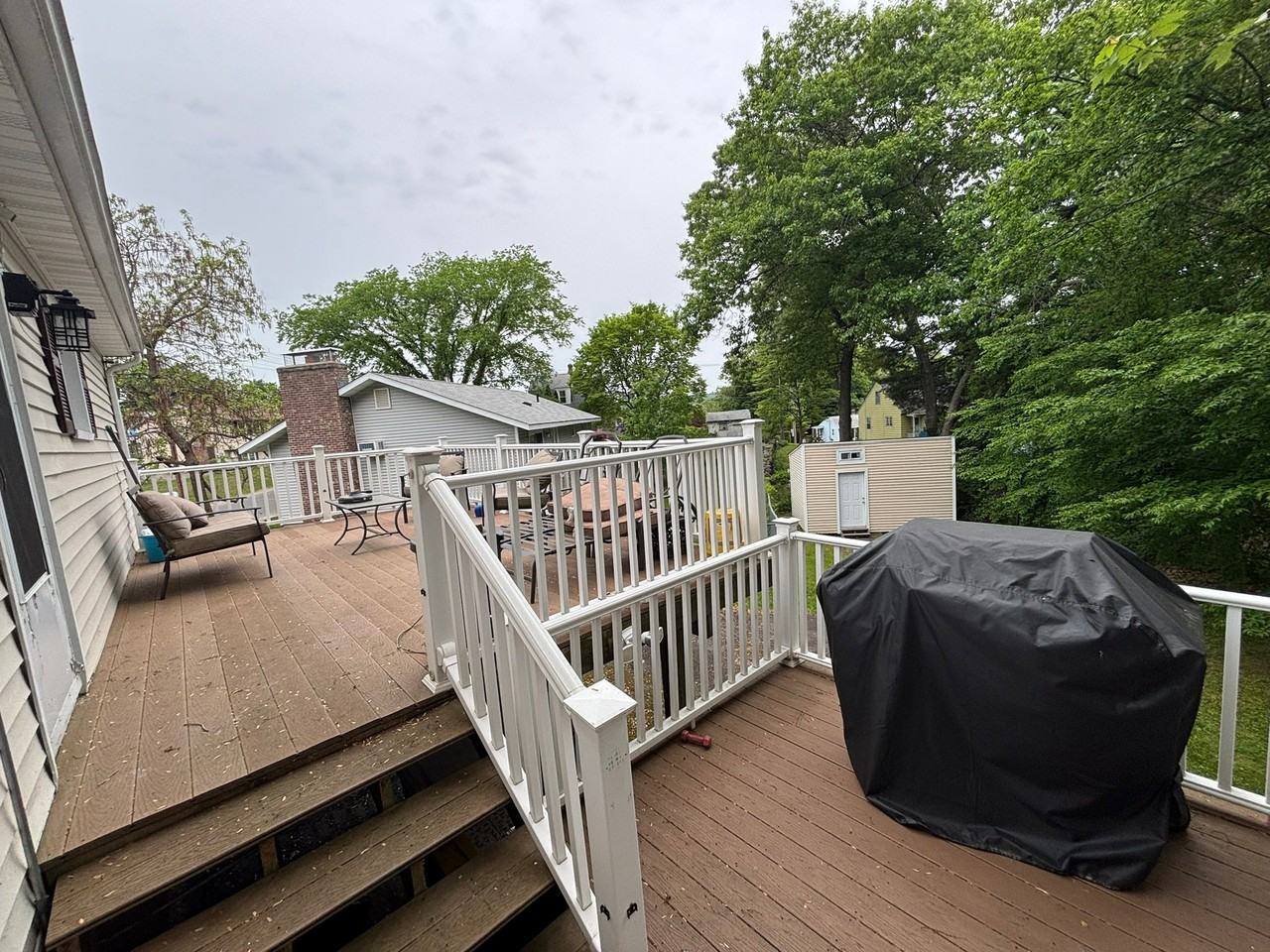 181 Hubbell Ave - Photo 4 of 20