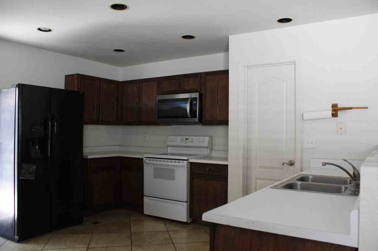 2817 W Silver Creek Ln - Photo 7 of 18