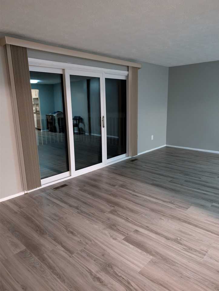 531 Hunters Path Rd - Photo 3 of 20