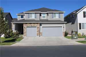 featured image of 875 N Main St