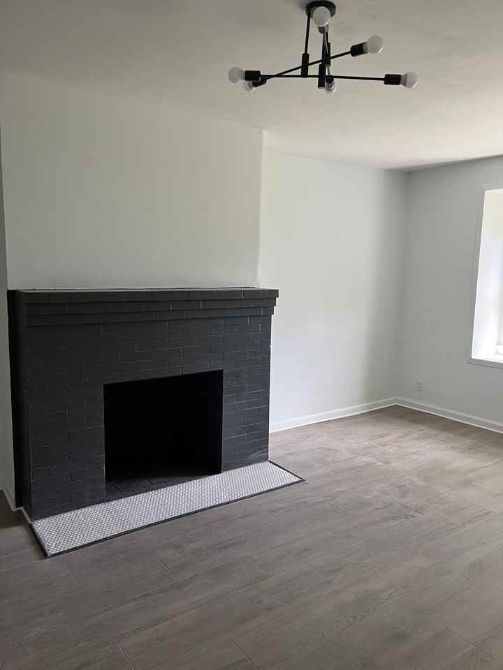 251 Maple Ave #A - Photo 3 of 7