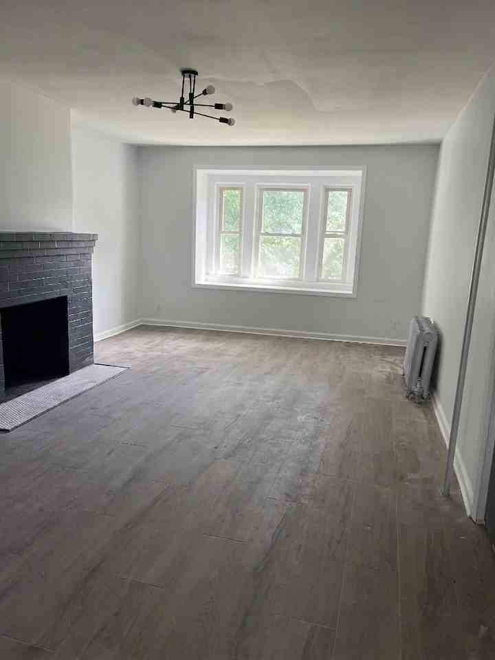 251 Maple Ave #A - Photo 4 of 7