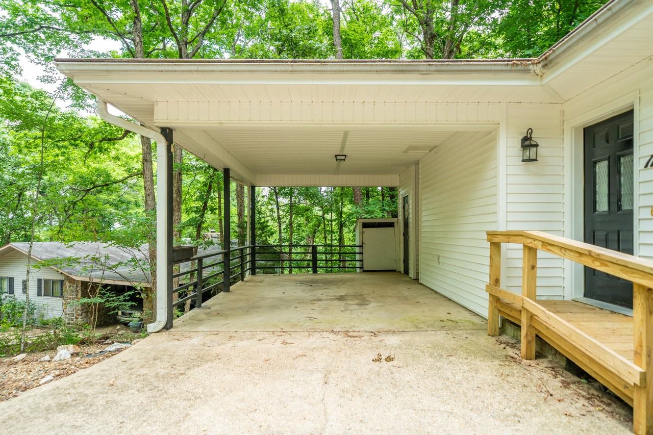 11 Vitoria Ln - Photo 2 of 20