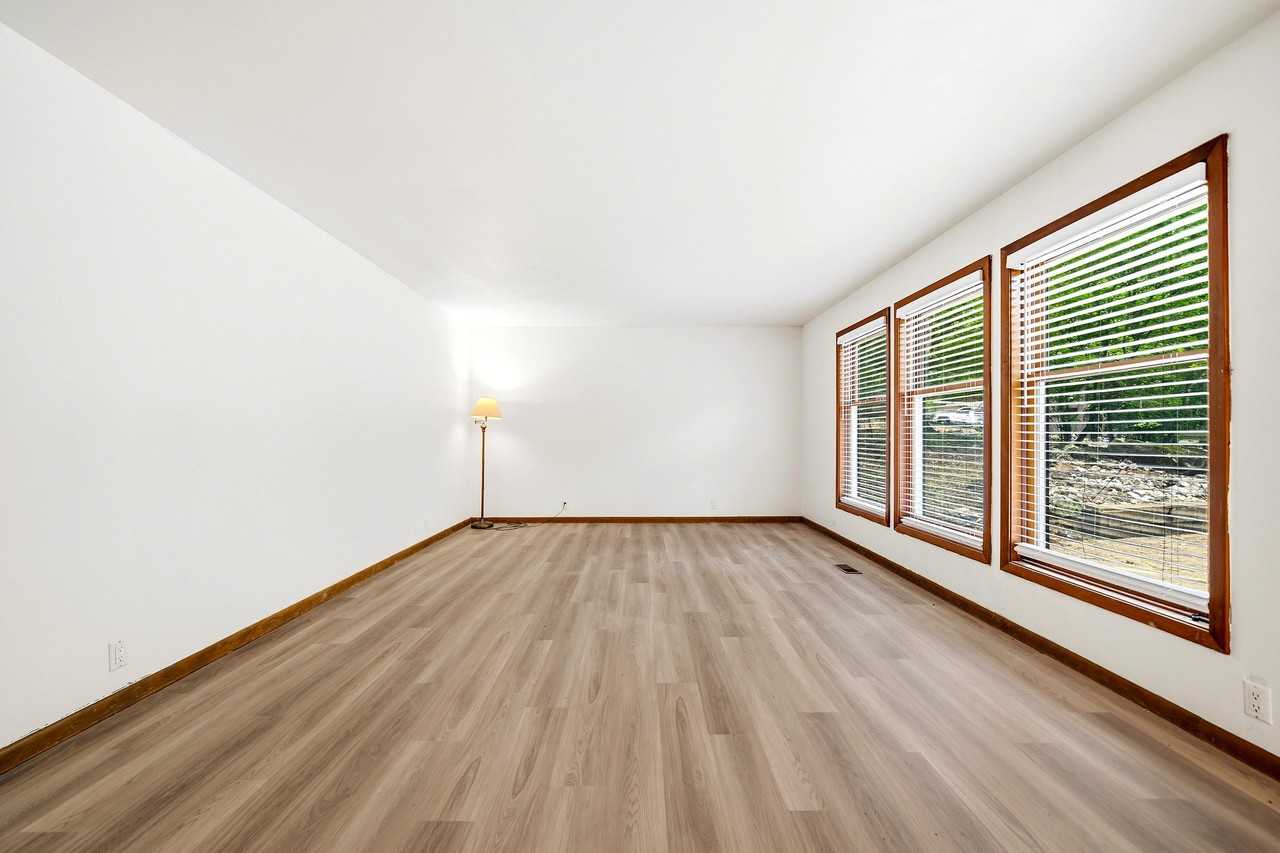 11 Vitoria Ln - Photo 6 of 20