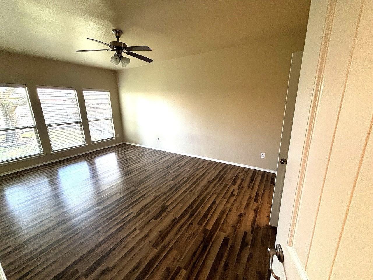 9717 Sand Trap Dr - Photo 6 of 18