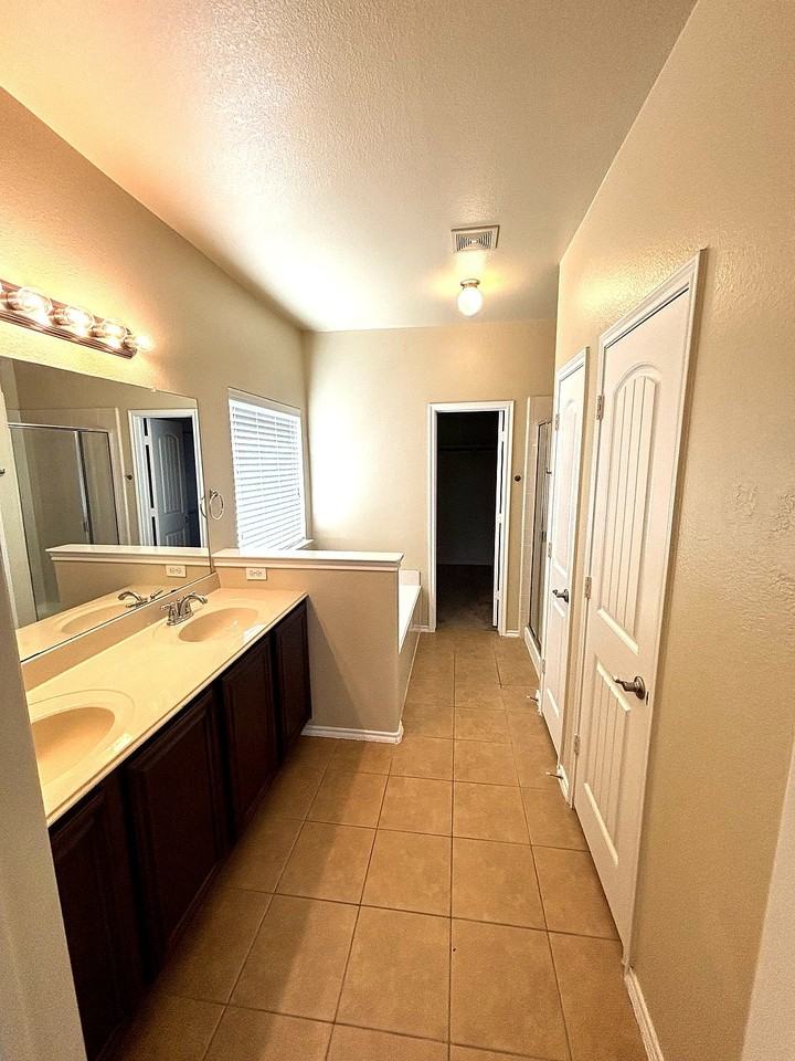 9717 Sand Trap Dr - Photo 7 of 18