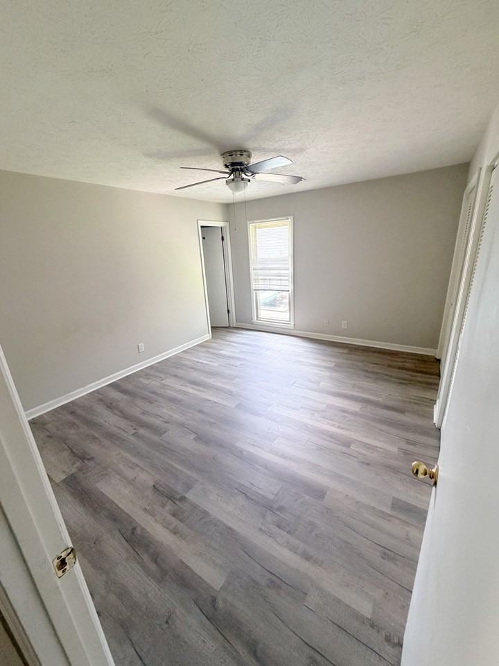 6197 Trestlewood Dr #D - Photo 2 of 20