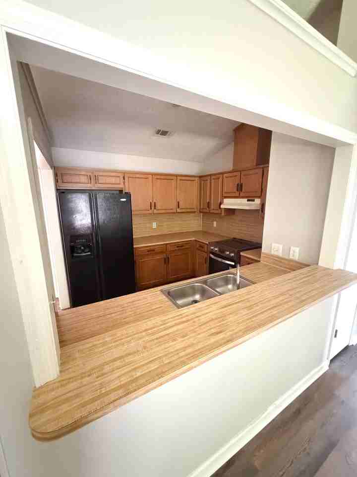6197 Trestlewood Dr #D - Photo 4 of 20